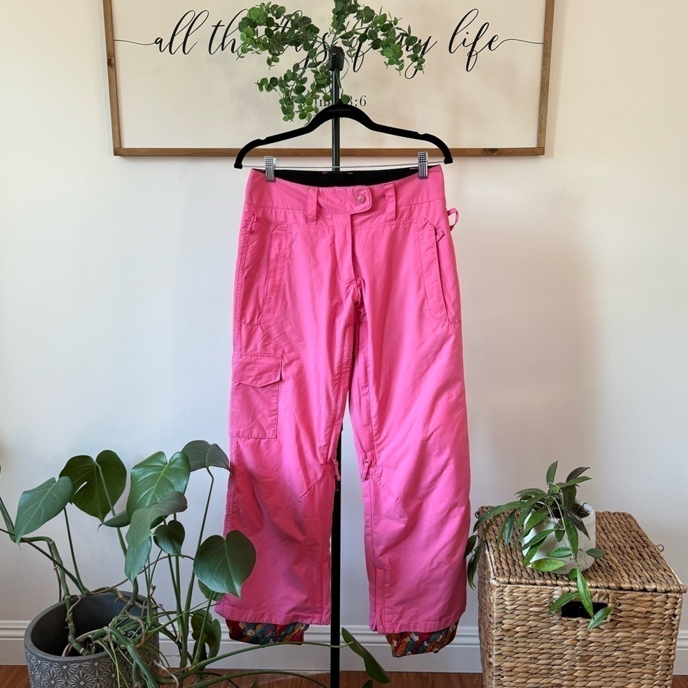 Cute pink snow core powder room pants
